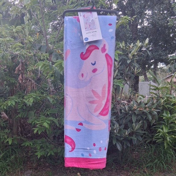 Mainstays Unicorn Beach Towel - Picture 2 of 7